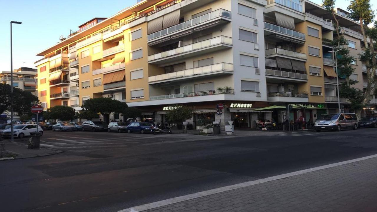 From Ostia Beach To Rome & Airport In A Heartbeat! Bagian luar foto